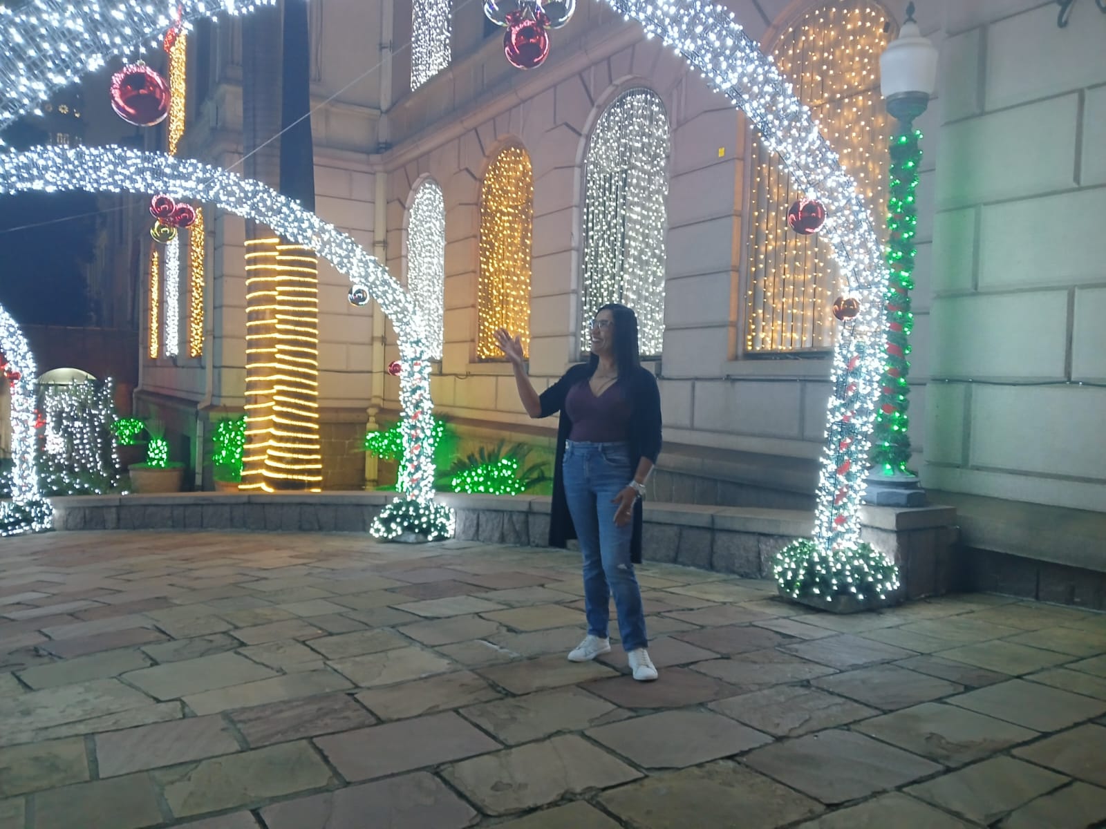 Arquidiocesano inaugura premiada iluminação de Natal para o público