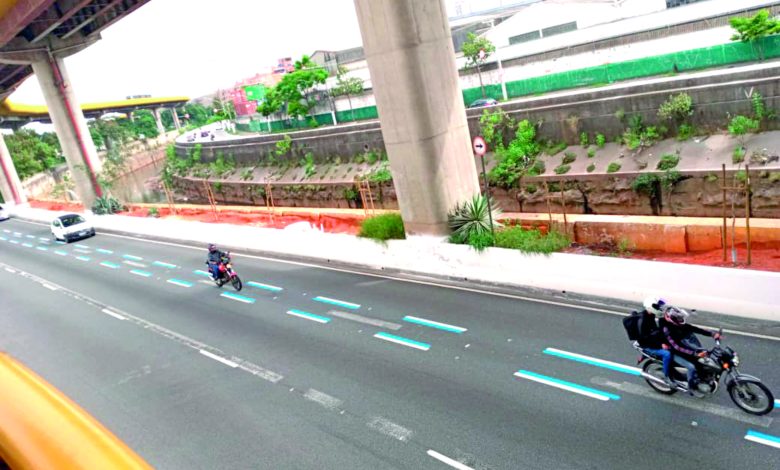Avenida do Estado ganha Faixa Azul para motociclistas
