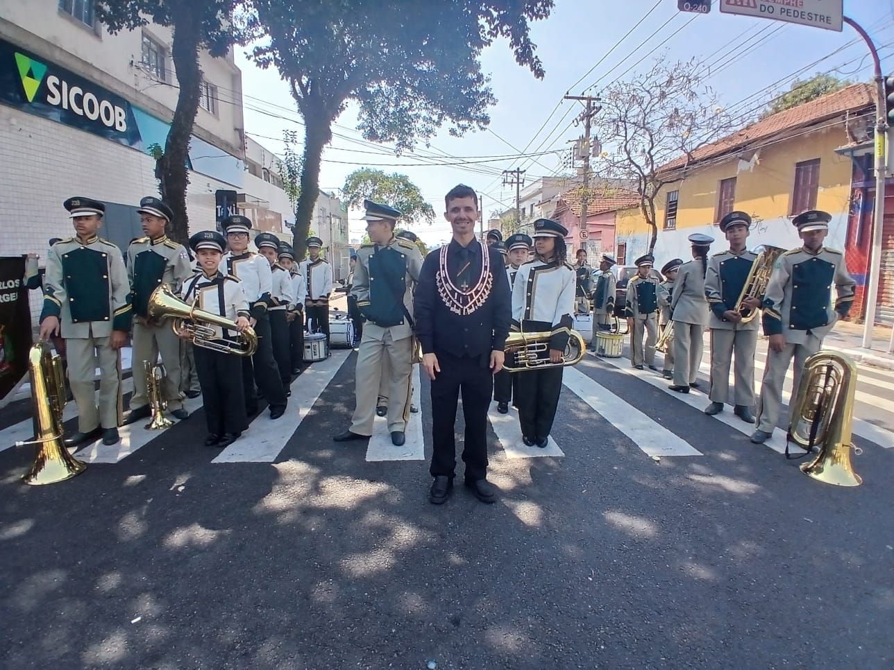 Desfile Cívico e Militar celebra os 440 anos do Ipiranga