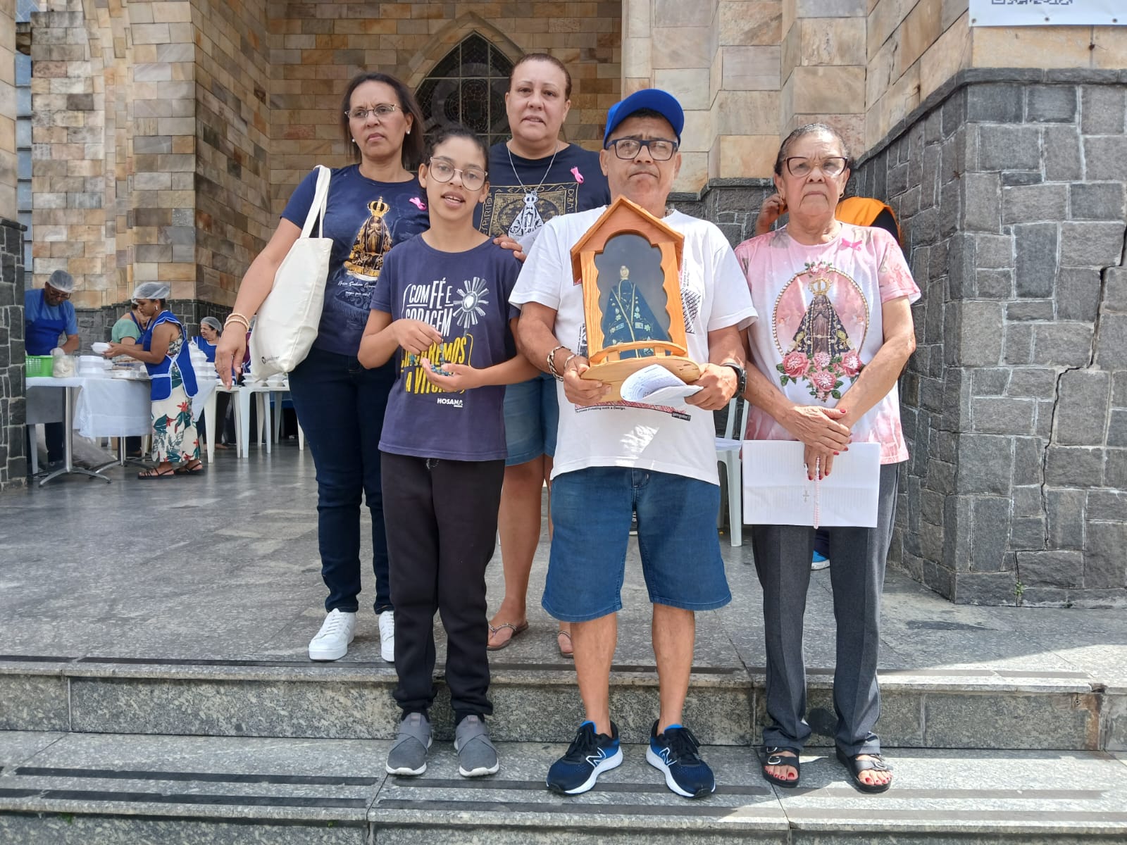 Fiéis lotam Santuário do Ipiranga no dia de Nossa Senhora Aparecida