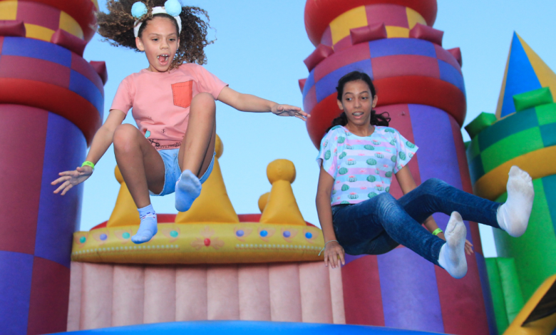 Mooca Plaza recebe inflável inédito do Jump Around