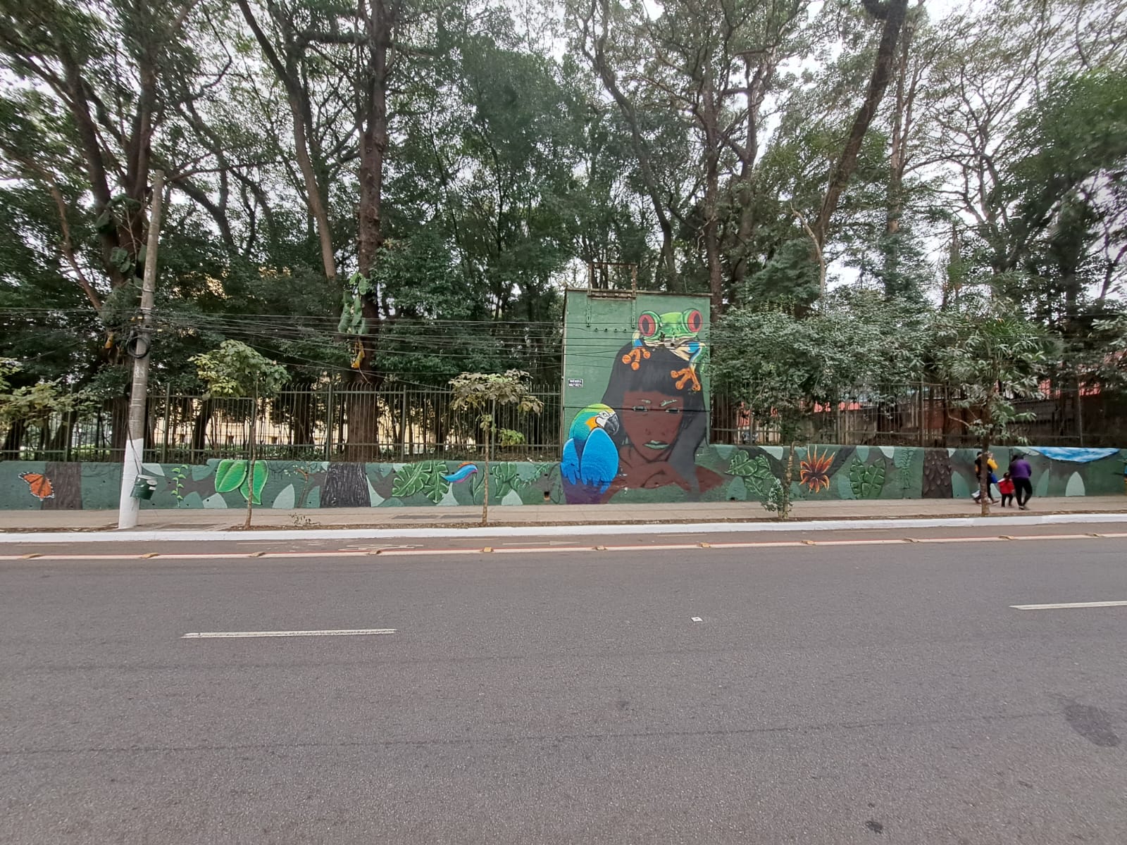Muro do Museu ganha painel de arte urbana