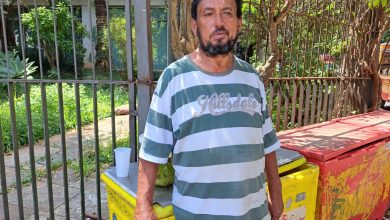 Popó sofre AVC, mas continua firme vendendo água de coco
