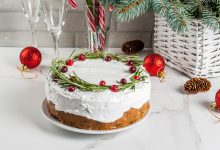 Saboreie o famoso Bolo de Frutas de Natal