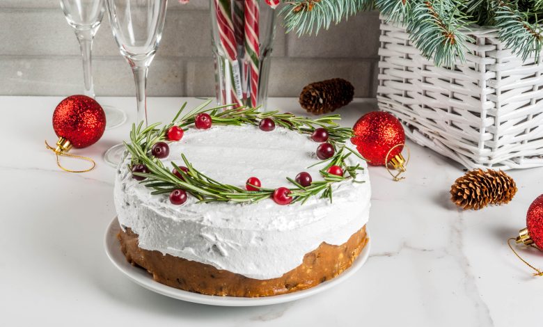 Saboreie o famoso Bolo de Frutas de Natal